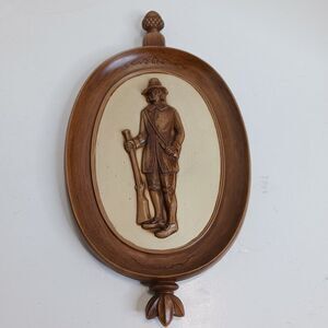 Vintage Syroco Inc. 1960s Puritan Man Pilgrim Wall Plaques